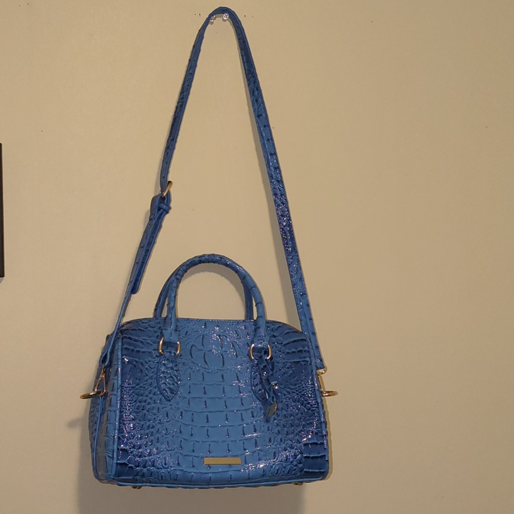 💥SALE💥 Blue Crocodile-Embossed Handbag - Picture 3 of 6